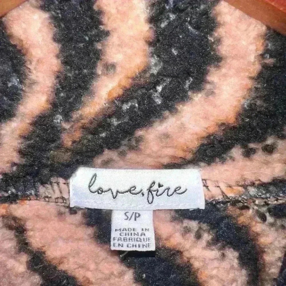 Love Fire Los Angeles Ballon Sleeves Sherpal Jacket S/P Black Orange - Picture 6 of 10